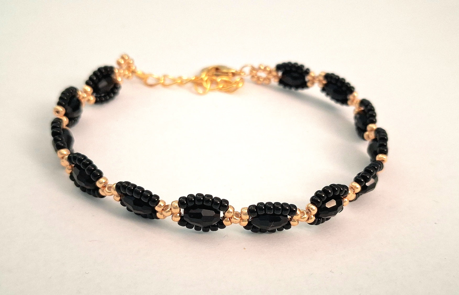 Bratara Black loop
