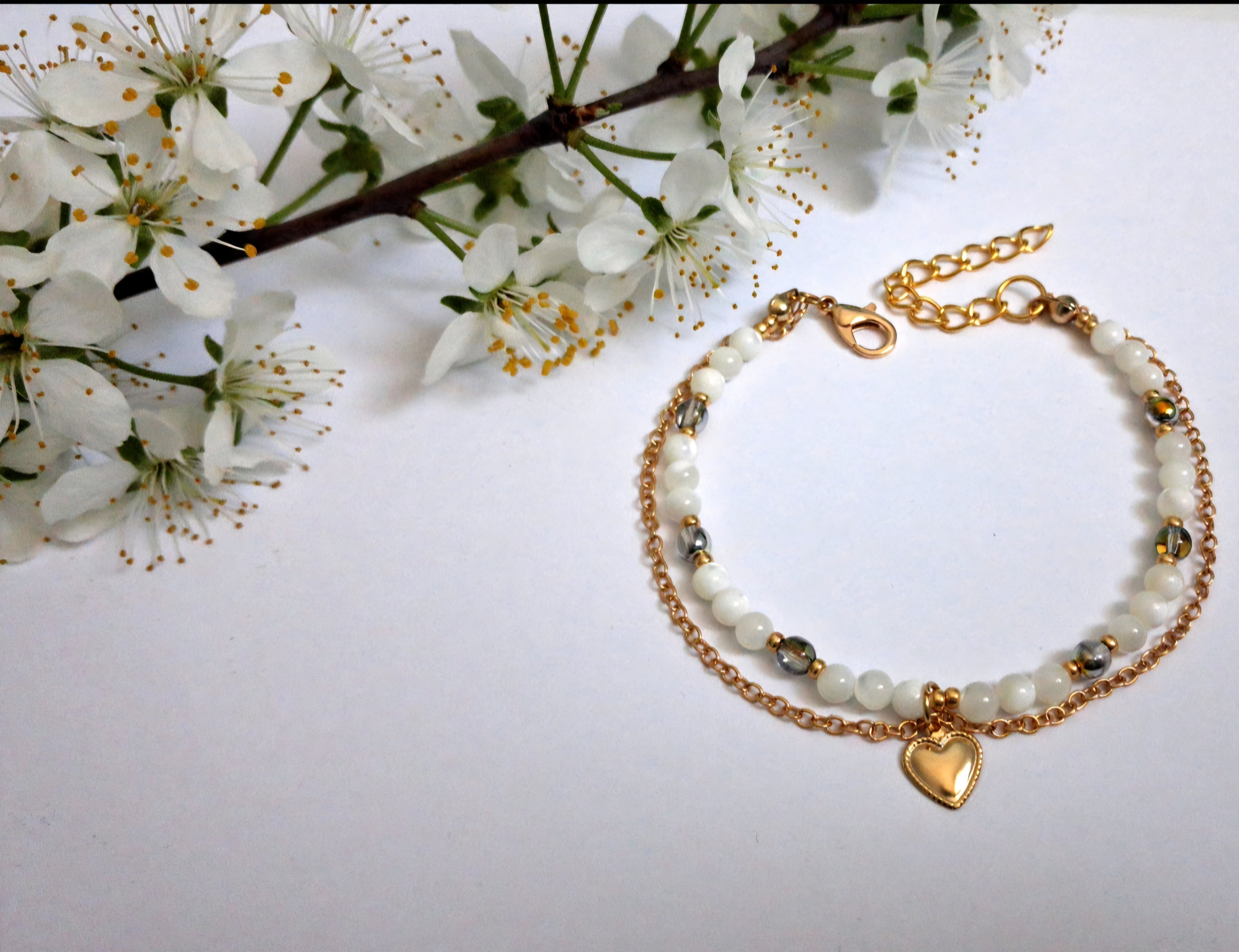 Bratara Plum Bloom sidef alb